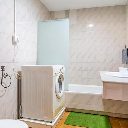 1 Bedroom Amazing Apartment In Fuengirola Exterior foto